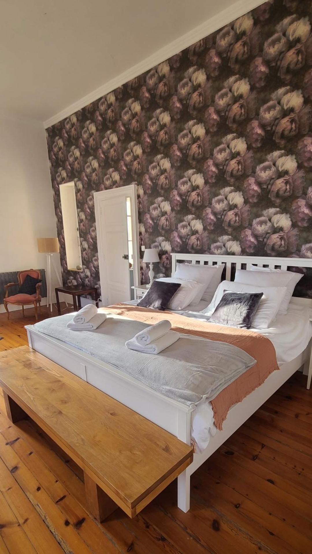 Le Manoir Du Moulin De Madame Bed & Breakfast Вилньов-сюр-Ло Стая снимка