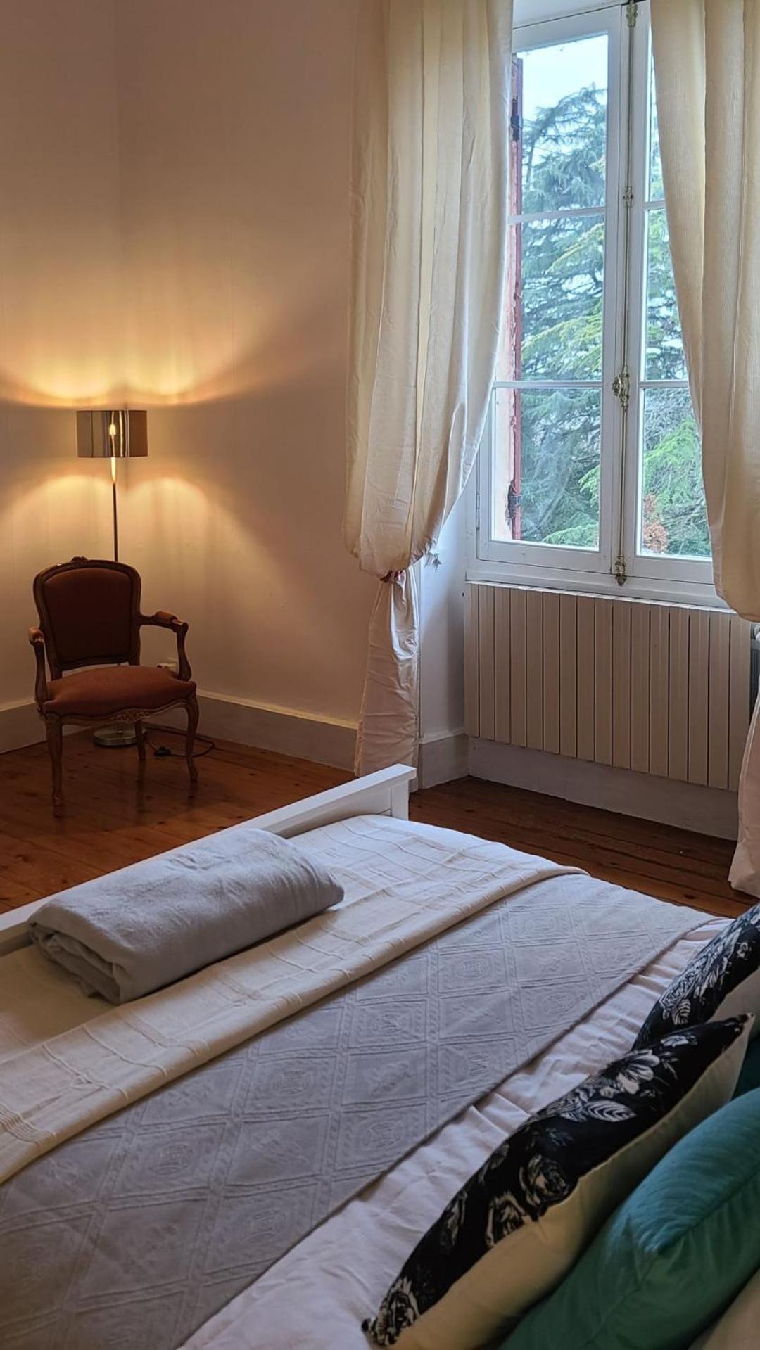 Le Manoir Du Moulin De Madame Bed & Breakfast Вилньов-сюр-Ло Стая снимка