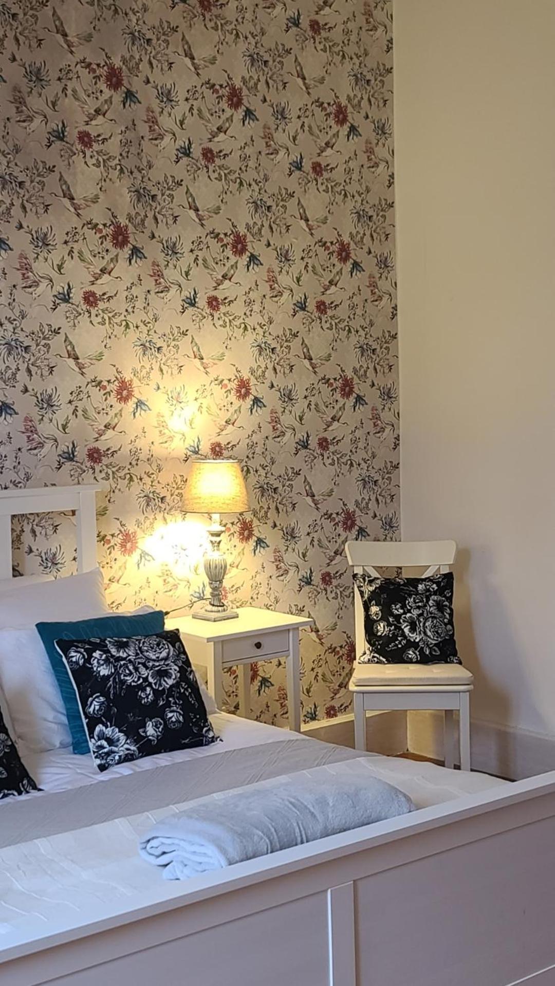 Le Manoir Du Moulin De Madame Bed & Breakfast Вилньов-сюр-Ло Стая снимка