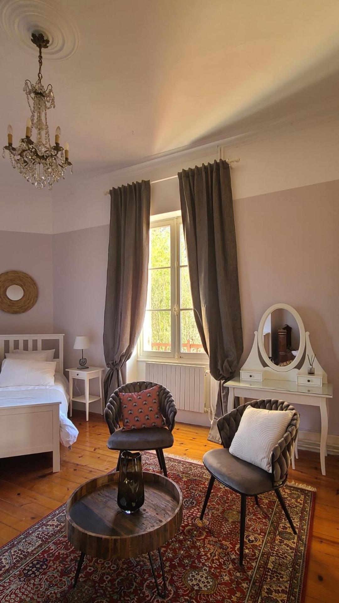 Le Manoir Du Moulin De Madame Bed & Breakfast Вилньов-сюр-Ло Екстериор снимка